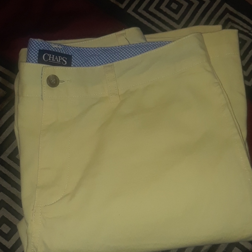 Boys yellow Chaps shorts  size 18